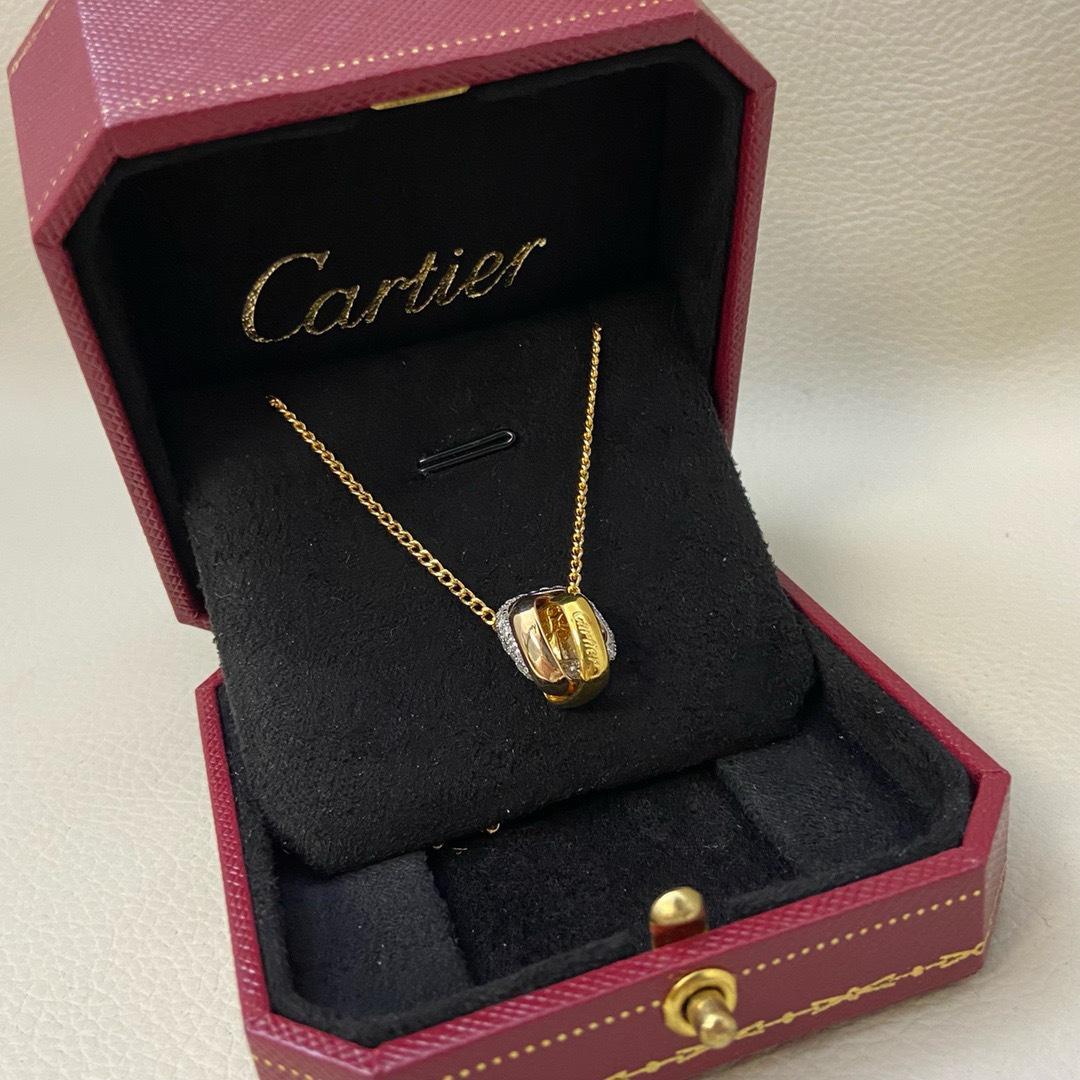 2025 Elegant Gold V Necklace: Three-Ring, Three-Color Diamond - Perfect Valentine s Gift