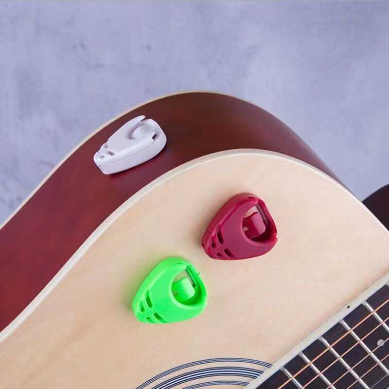 Guitar Pick Box Heart-shaped with Guitar Picks Storage Device Gift for Musicians and Guitar Players Guitar Accessories TMZ