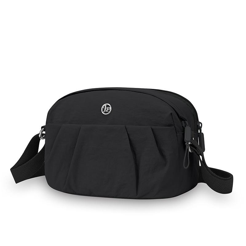 

Waterproof nylon cloth bag messenger bag women s new fashion texture shoulder bag commuter leisure bag чёрный
