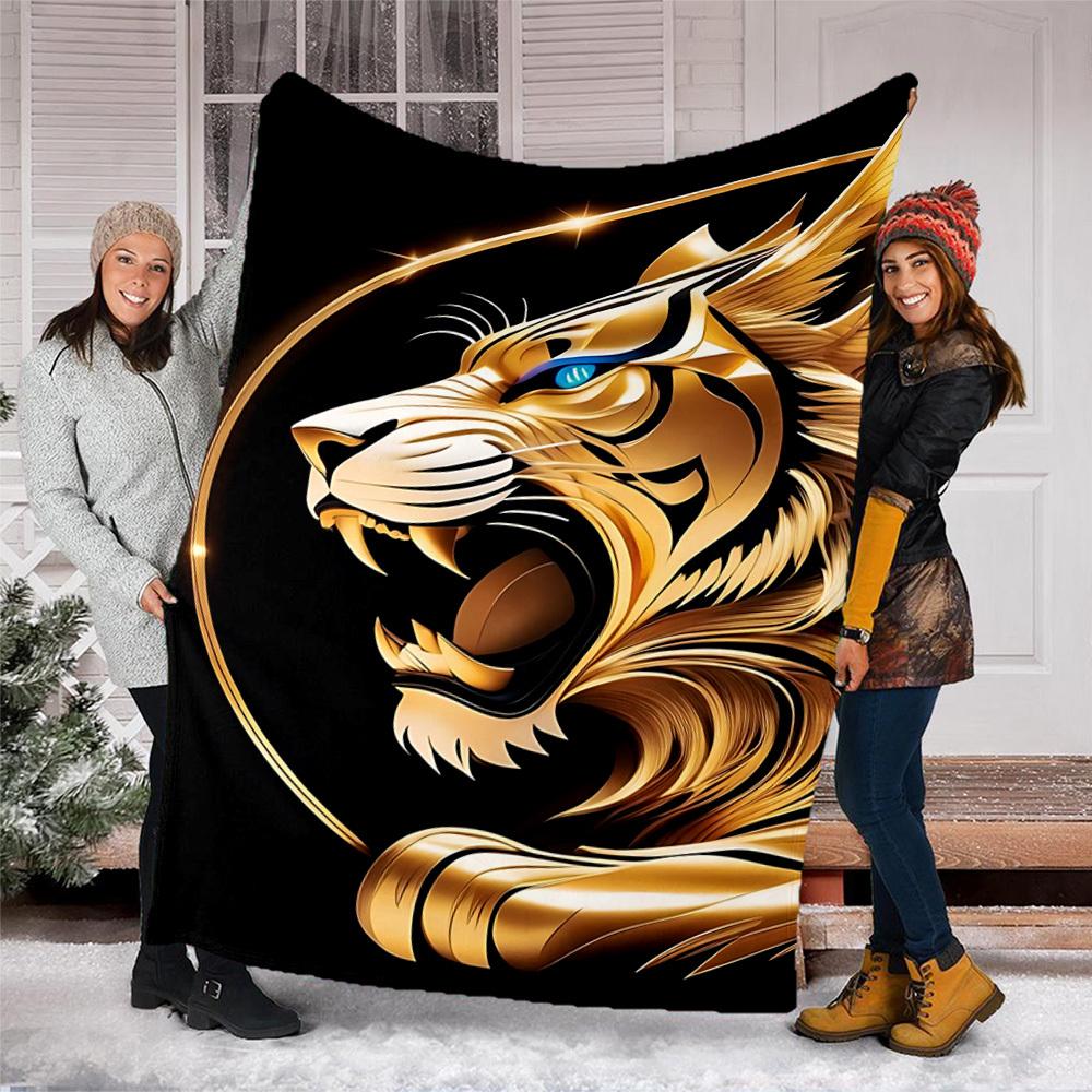 1pc Golden Tiger Head Throw Blanket Polyester Fiber, Lightweight Flannel, Soft & Warm, All Season Use for Outdoor, Camping Digital Print