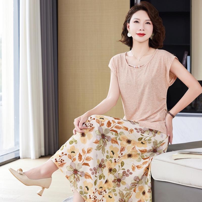 Mom's 2026 New Summer Chiffon Two-Piece Set: Short-Sleeve Top & Blouse for Middle-Aged and Elderly Women
