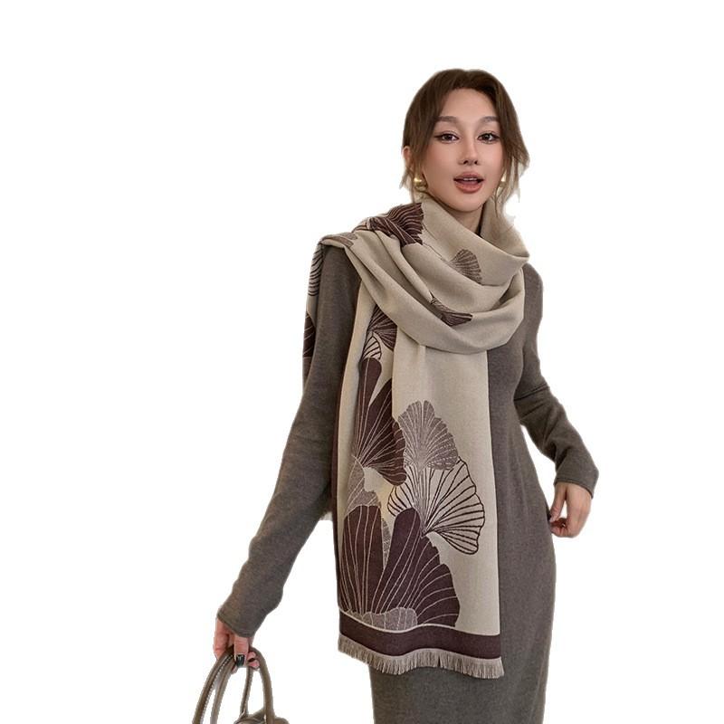 Simple  Fashionable and Versatile Warm Imitation Cashmere Scarf for Women In Autumn and Winter New Style High Looking Light Luxury Windproof Shawl