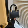 Casual women's portable solid color women's bag 2025 popular new trendy fashion shoulder bag crossbody small square bag