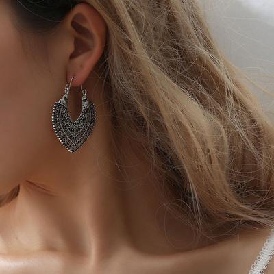 Women Vintage Bohemian Style Hollow-out Carved Love Shape Earrings Decoration
