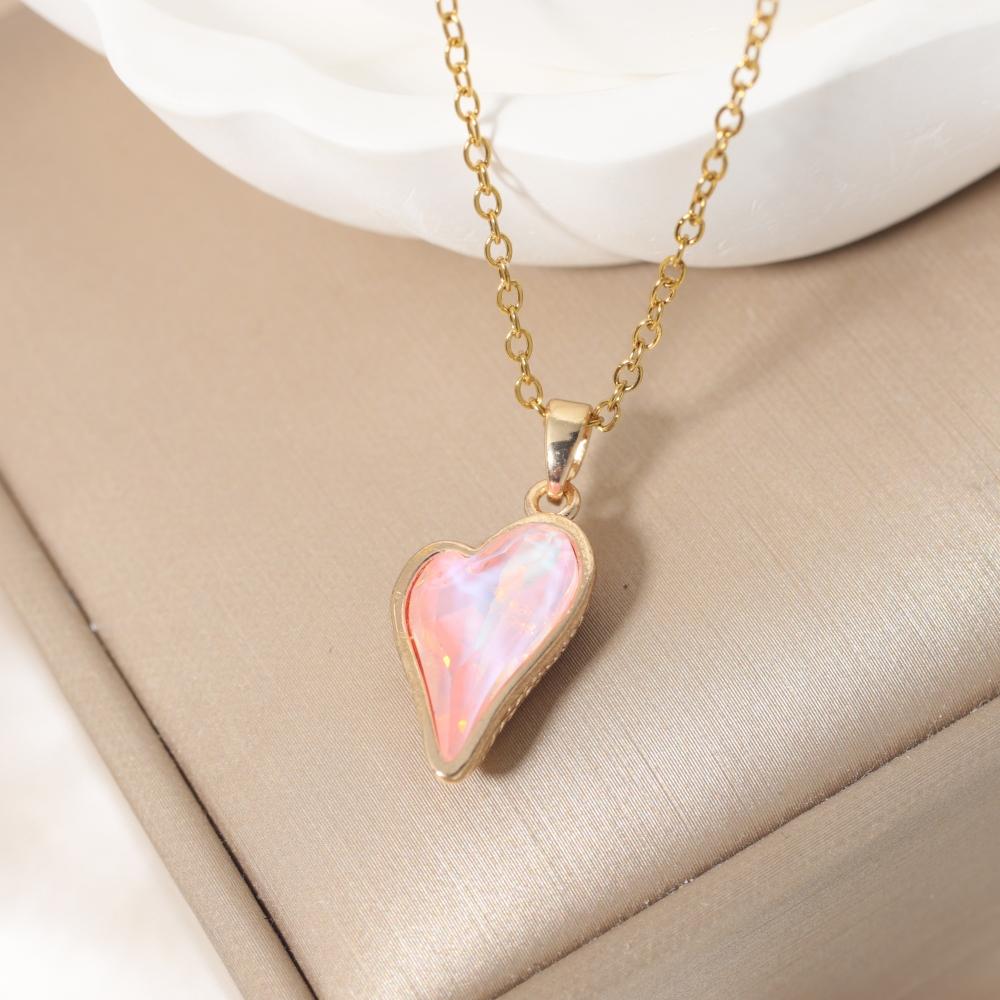 Heart Shape Pendant Necklace for Women Golden Stainless Steel Clavicle Chain Wedding Party Daily Wear Jewelry Accessories