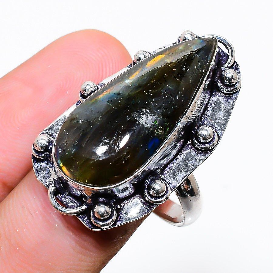 

Natural Labradorite Gemstone Handmade 925 Sterling Silver Ring Size 9 h7E88