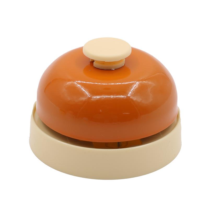 Der Trompeter läutet die Glocke, die Antwortglocke, die Rezeptionistenglocke und ruft Personen und Haustiere zum Läuten der Glocke.