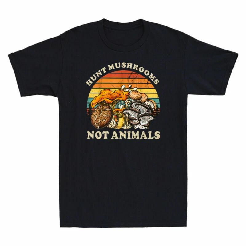 Hunt Mushrooms Not Animals Funny Mushroom Lover Vegan Gift Vintage Men s T-Shirt M