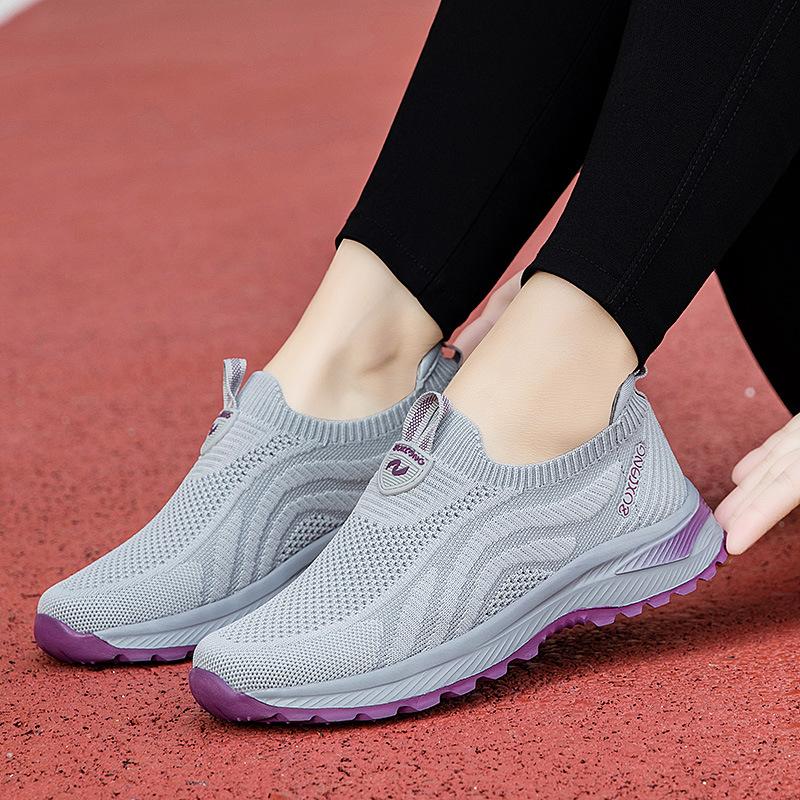 Elderly elderly shoes light and breathable fly-woven mesh men and women one-pedal single-mesh cloth shoes middle-aged and elderly father walking shoes