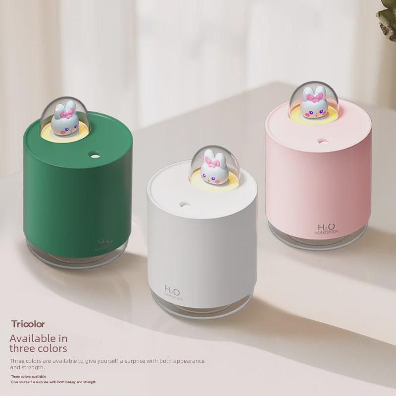 Creative Space Bear Humidifier with Colorful Lights - Cute Cartoon Design