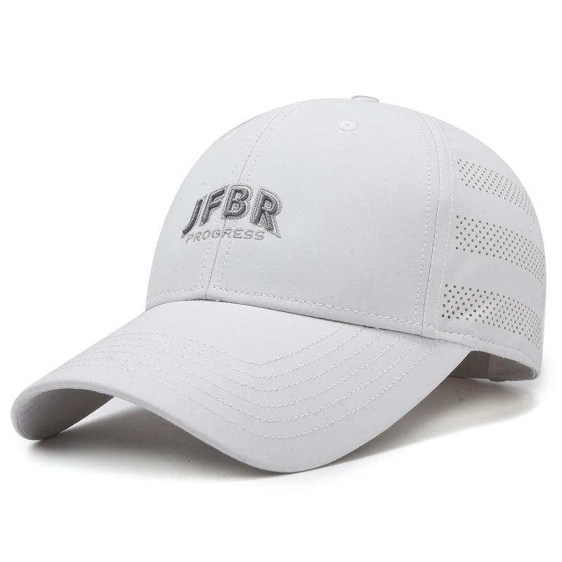 Embroidered letter baseball cap with side perforations – a casual, versatile and stylish cap for outdoor sun protection