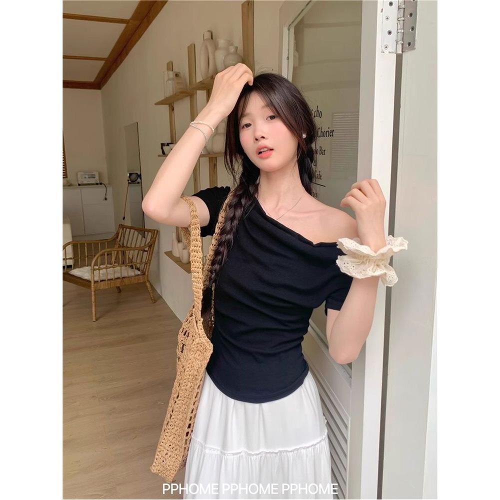 Black careful machine off-shoulder design swinging collar short-sleeved T-shirt women's spring and summer new atmosphere ins bottoming shirt