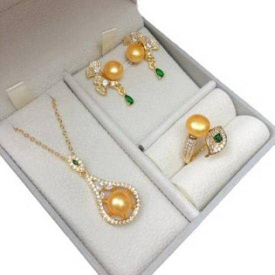 2024 Freshwater Pearl Jewelry Set: Necklace, Earrings & Ring - Elegant Gift for Mother or Mother-in-law