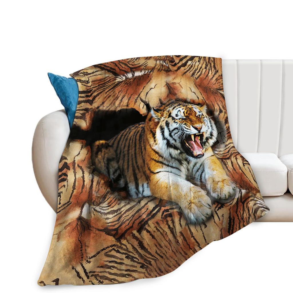 Soft Cozy Tiger Throw Blanket Warm Fuzzy Plush Blanket for Bed Couch Sofa Lightweight Flannel Blanket Gift for Adults Teens