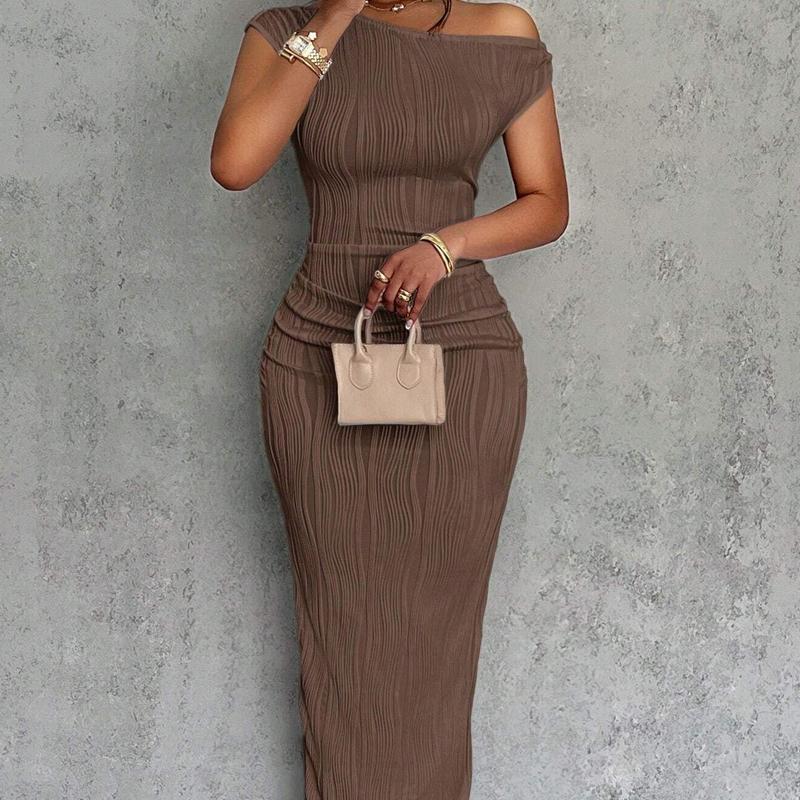 2025 New Sexy Fashion Water Ripple Diagonal Shoulder Dress Spot Striped Slim Elegant Women's Long Skirt R-88109