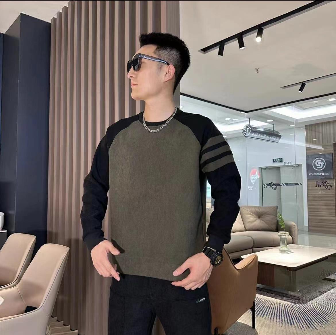 Rough sleeves popular autumn 2025 popular long-sleeved T-shirt men s ins trendy pullover bottoming sweater M