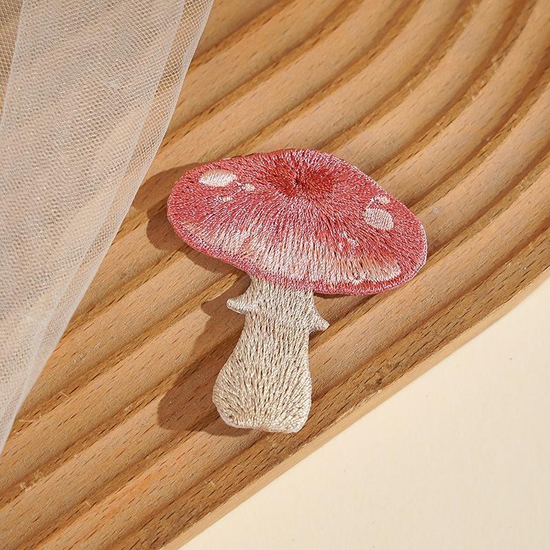 Exquisite Plant Colored Mushroom Embroidery Iron On Pudding Countryside Style Girls' Shoulder Bag Diy Decoration Badge