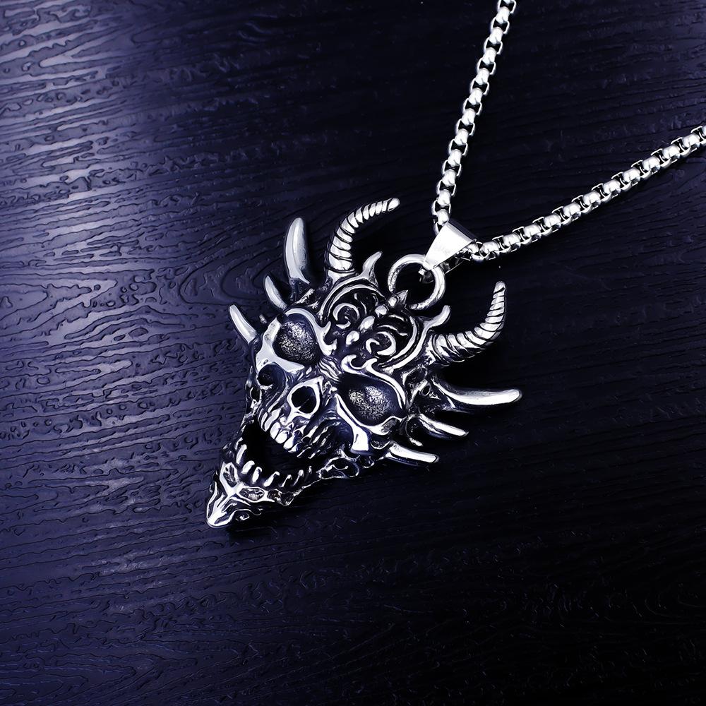 New Retro Men s Necklace Men s Pendant Punk Style Single-sided Skull Mask Pendant 60CM