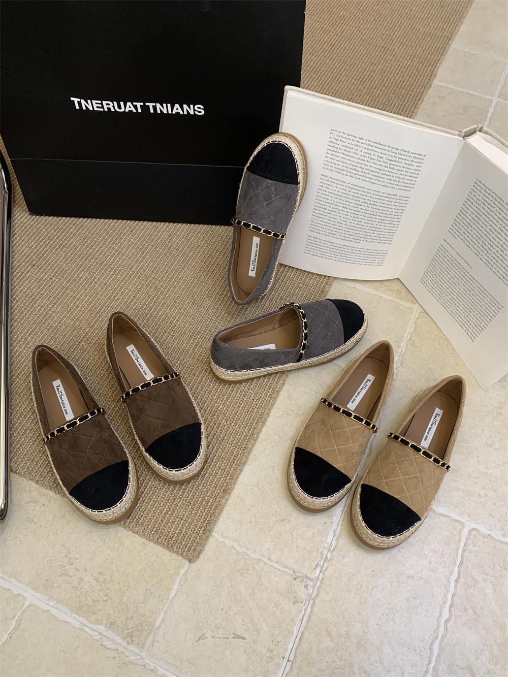 

2026 сочетание цветов осень новая цепочка маленький ароматный ветер камелия толстая подошва бриллиант ленивые лоферы одинарная обувь женская обувь рыбака 39 серый