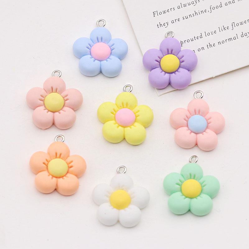 Vibrant Resin Sunflower 5-Petal Pendant Keychain – DIY Flower Jewelry Accessory