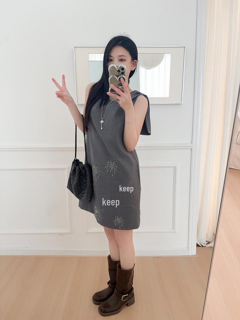 Women's Wool Blend Sleeveless Vest Dress with Firework Embroidery A-line Skirt - Spring Style S1QZ010