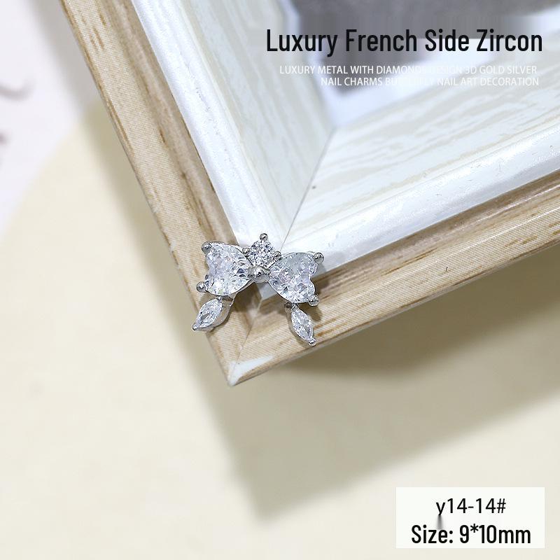 Elegant 3D French Crescent Zircon Nail Art with Star Design
