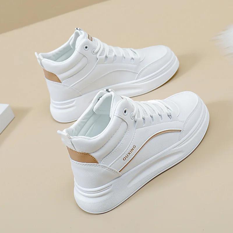 Módní šněrovací bílé sportovní boty na vysoké platformě s tkaničkami, robustní kožené tenisky, dámské sněhule, trend 2024, nazouvací PU boty