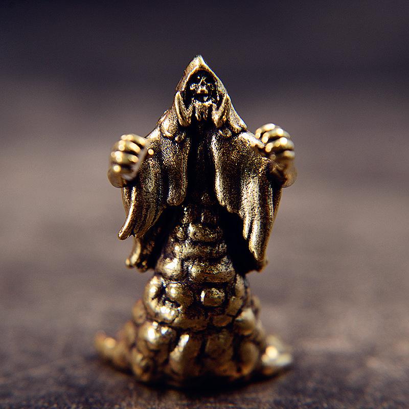 Vintage Brass Zombie Statue Horror Skull Mage Ghost Sculpture Death Reaper Figurine Prank Decoration Desktop Ornament Home Decor