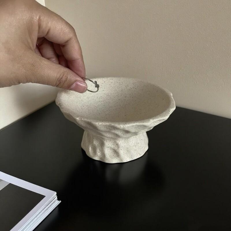 Creative Hand Pinched Wabi Sabi Ceramic Jewelry Tray, Ring Necklace Holder Storage Desktop Jewelry TrayMinimalist Entryway Vanit