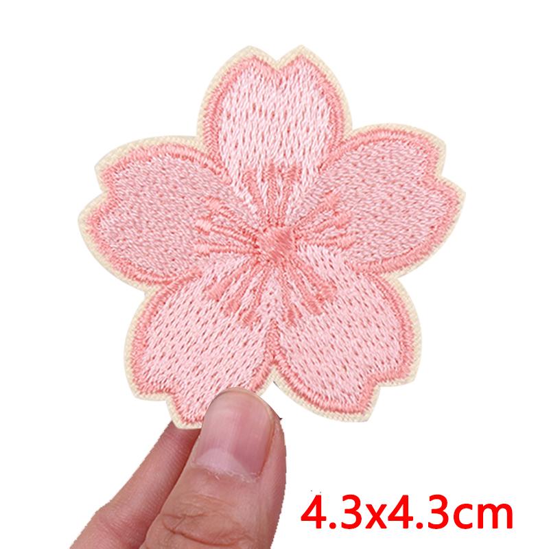 Cherry Blossoms Mount Fuji Patch Cartoon Japan Anime Embroidered Patch Iron On Patches For Clothing Thermoadhesive Patches DIY