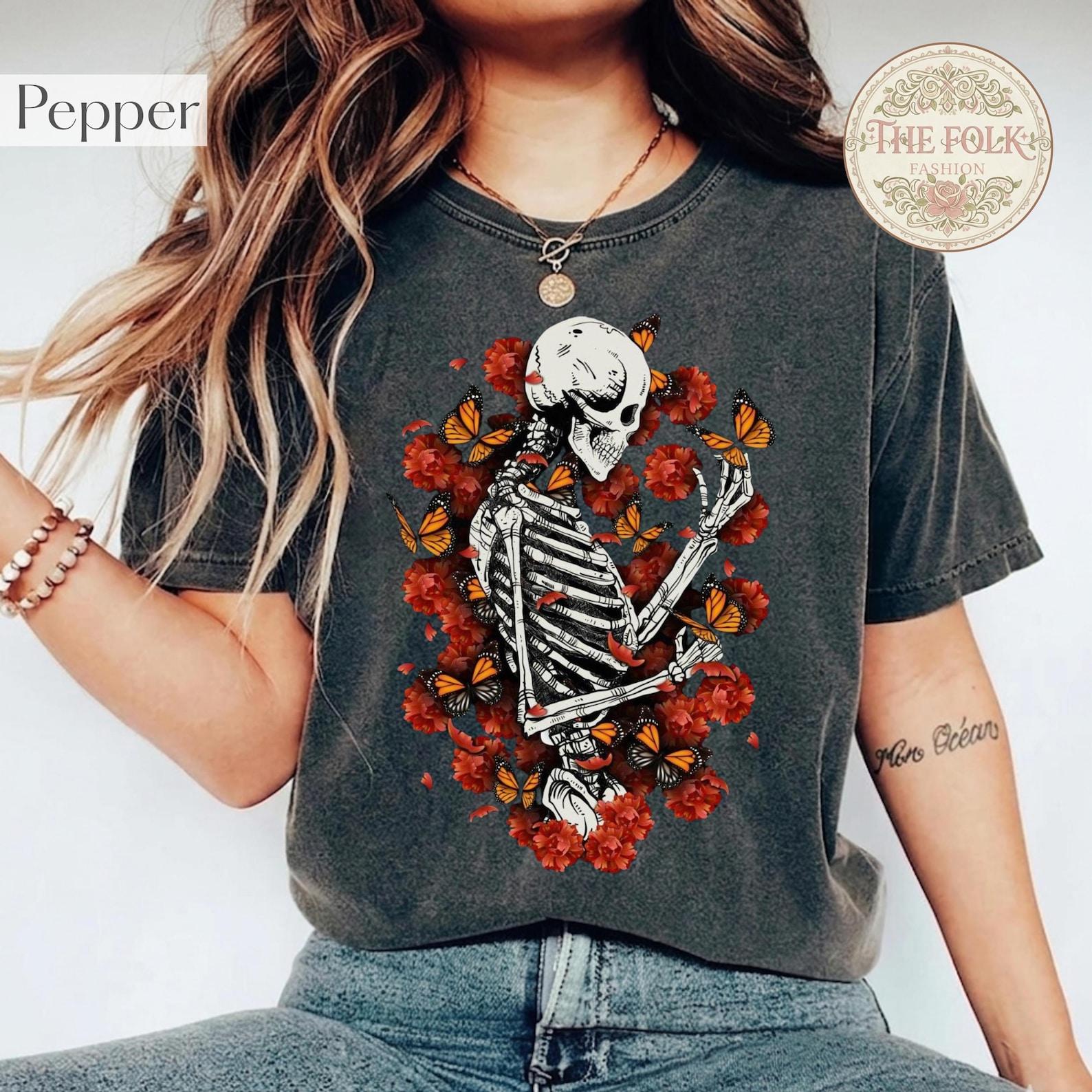 Skeleton Butterfly Shirt, Dark Cottagecore Tee, Monarch Butterfly T-shirt, Vintage Gothic Shirt, Retro Halloween Shirt, Floral Skeleton Tee L
