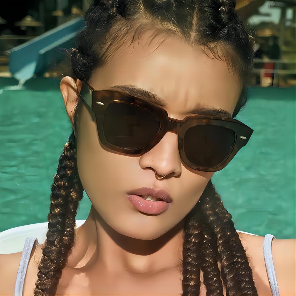 Irregular Rivets Sunglasses New Beach Excursion Uv Sunglasses Outdoor Riding Sunglasses Fashion Trend Wear Business Casual