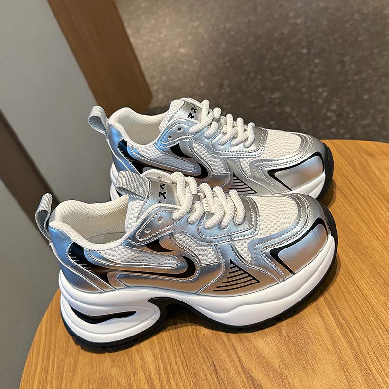 2025 summer new thick-soled dad shoes women's explosive breathable mesh hollow mesh sports versatile casual running shoes