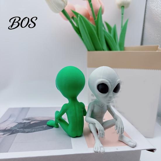 Realistic Alien Sculpture 3D Printed Statue, Sci-Fi UFO Sculpture, Funny Sitting Figurine, Creative Ornament for Home Office Desktop Shelf Workstation