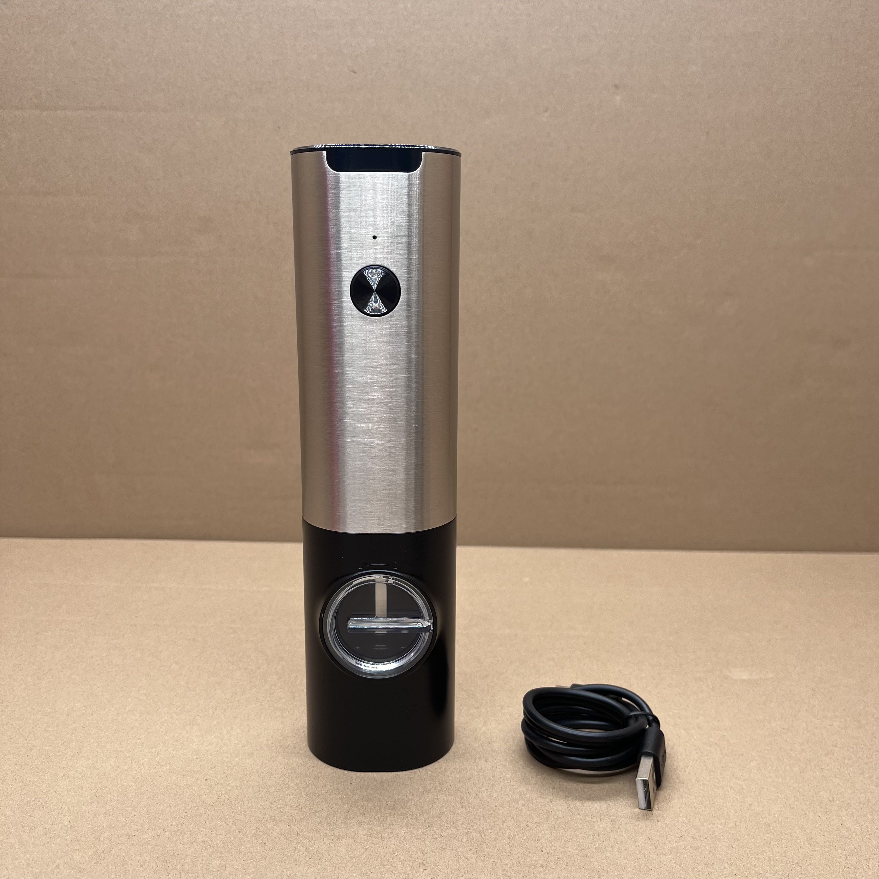 

Base-Charging & Button-Control Electric Pepper Mill 70ML Rechargeable Salt and Pepper Grinder Mills
