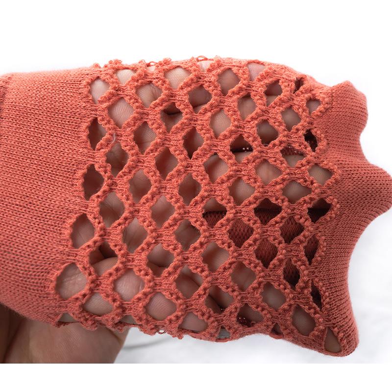 Breathable Mesh Five-Finger Yoga Pilates Socks for All Seasons