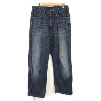 Broeken en rokken – Jeans
