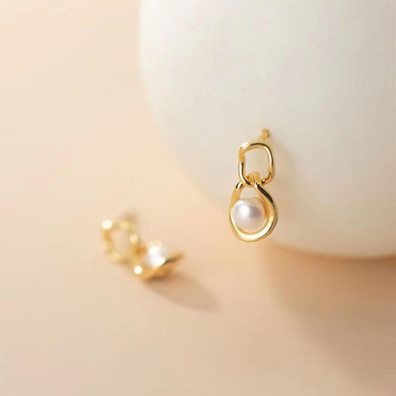 

Fashionable New Irregular Earrings for Women, Simple Geometric Mini and Compact Earrings for Women
