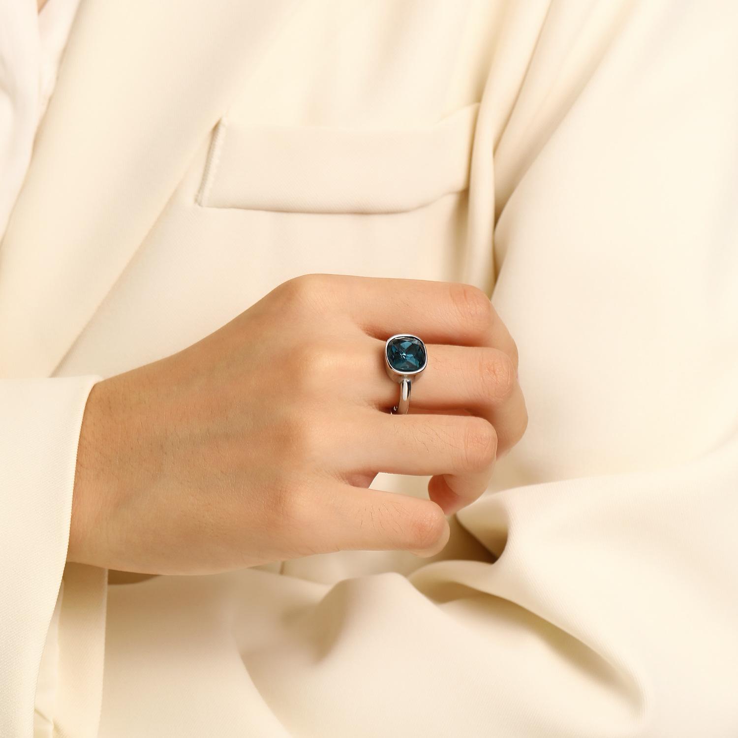 

Stainless Steel Vintage Square Big Zircon Finger Rings for Women Trendy Waterproof Multicolor Crystal Ring Wedding Jewelry 9