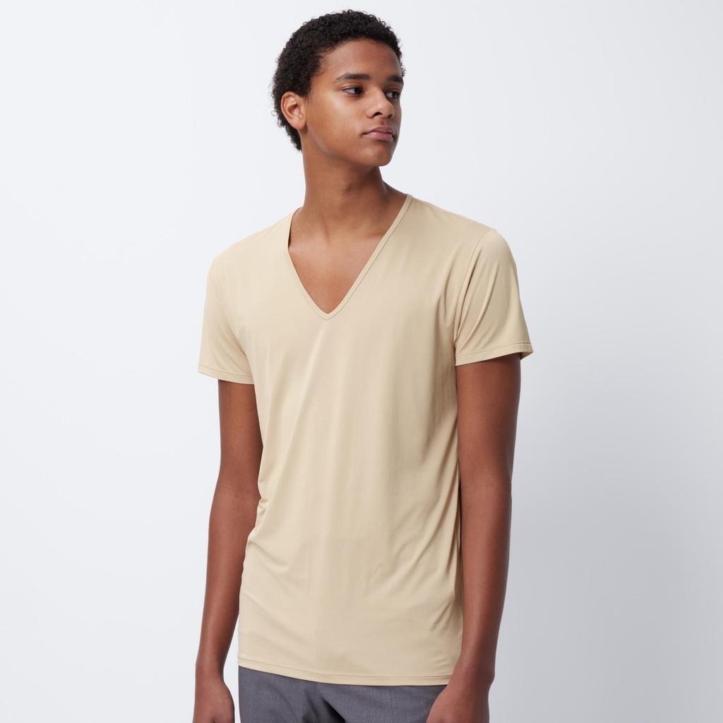 Uniqlo Airism V Neck T  shorT sleeVe 