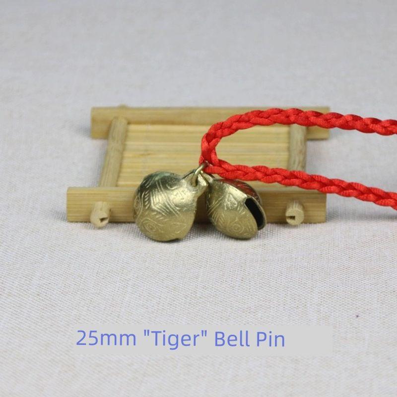 

Pet Dog Cat Bell Tiger Head Copper Bell Teddy/Golden Retriever Ornament Medium Large Dog Necklace Pet Supplies Red rope 25mm Tiger word S-small