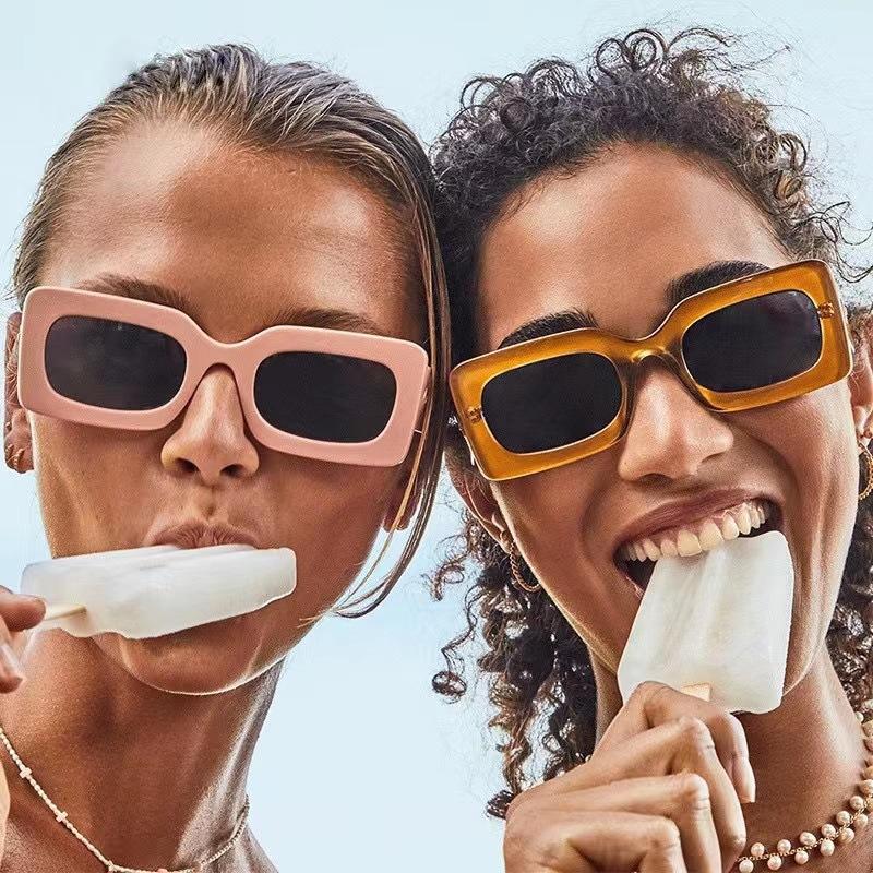 New Fashion Summer Vintage Small Square Frame Sunglasses For Women Men Retro Punk Rectangle Sun Glasses Eyewear Shades