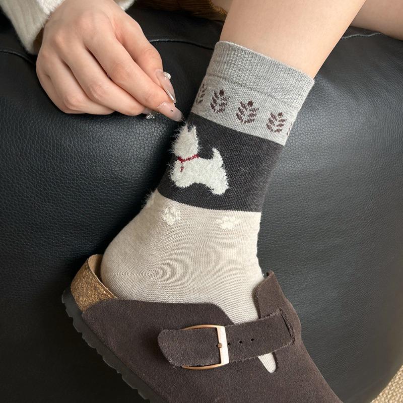 Retro Fair Island Puppy Socks, Women's Mid-calf Socks, Versatile for Spring and Autumn, Plush and Cute Pile Socks, Long Socks