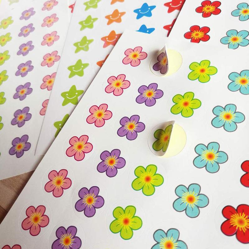 Children's Reward Stickers: Self-Adhesive, Red Flower, Thumbs Up, Smiley Face, Cartoon Designs for Primary School and Kindergarten.