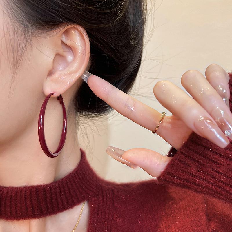 Silver Needle Red Snowflake Bow Pompon Stud Earrings - Retro & Luxurious, Ideal for Autumn/Winter