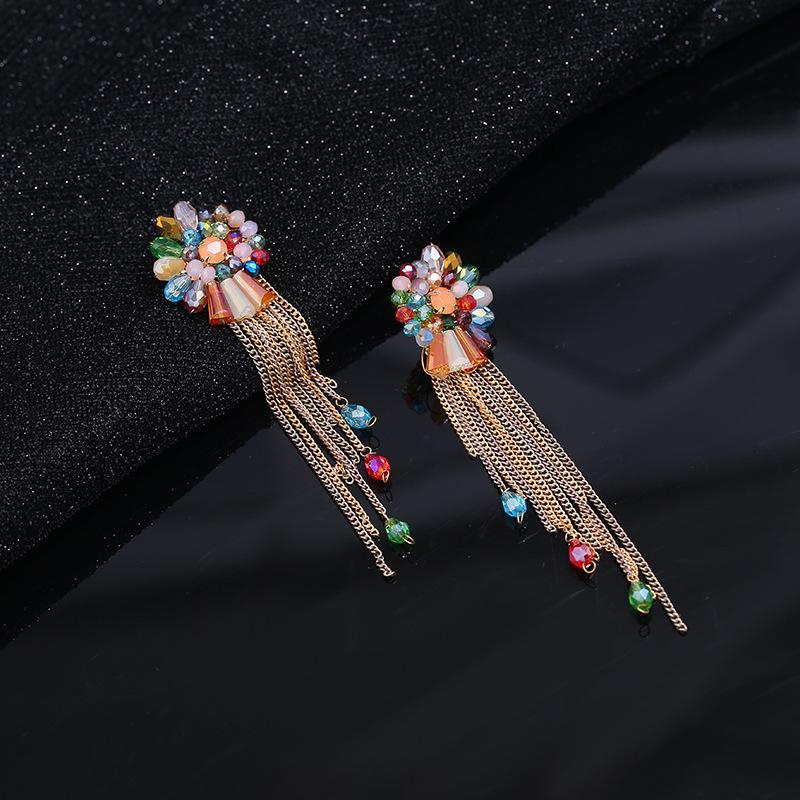 Retro exquisite light luxury bohemian crystal fringed stud earrings female simple temperament long personalized earrings ear jewelry