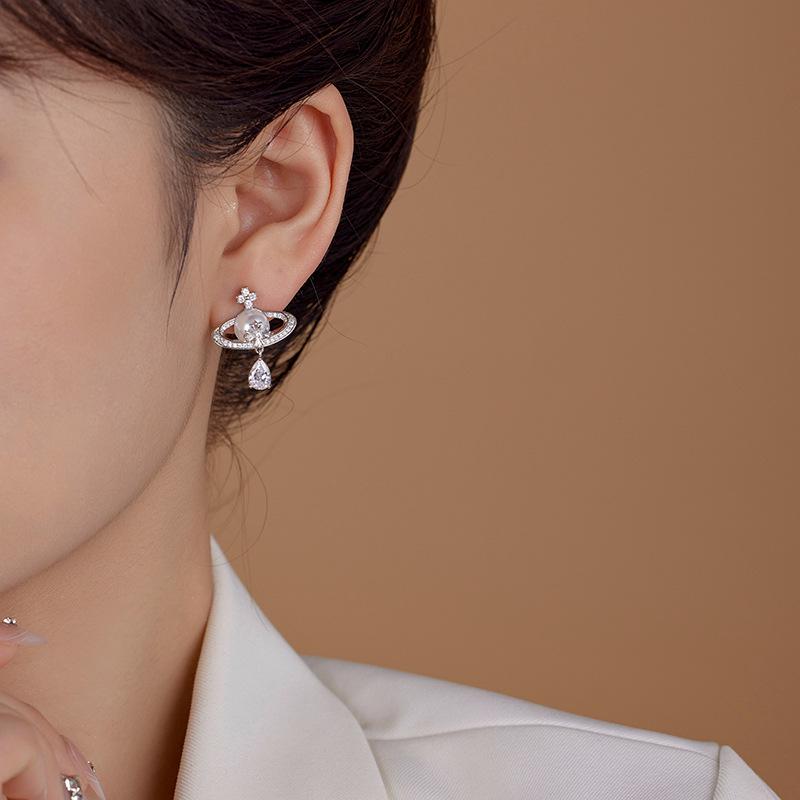 Klee-Quaste Zirkon Perle Ohrstecker - Damen Minimalistischer Mode Statement Schmuck.