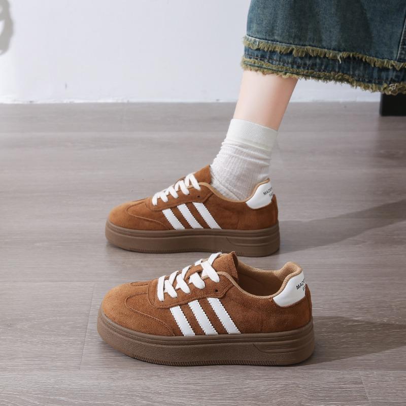 

Желтые женские новые летние тонкие дышащие сетчатые туфли размер толстая подошва увеличивающие рост повседневные спортивные кеды 40 коричневый