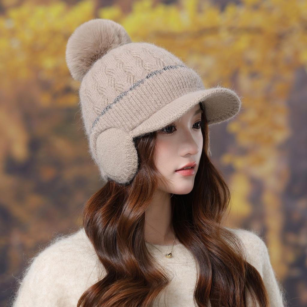 Hat Women's Winter Fleece Warm Wool Hat Windproof Hairball Duck Tongue Knitted Hat
