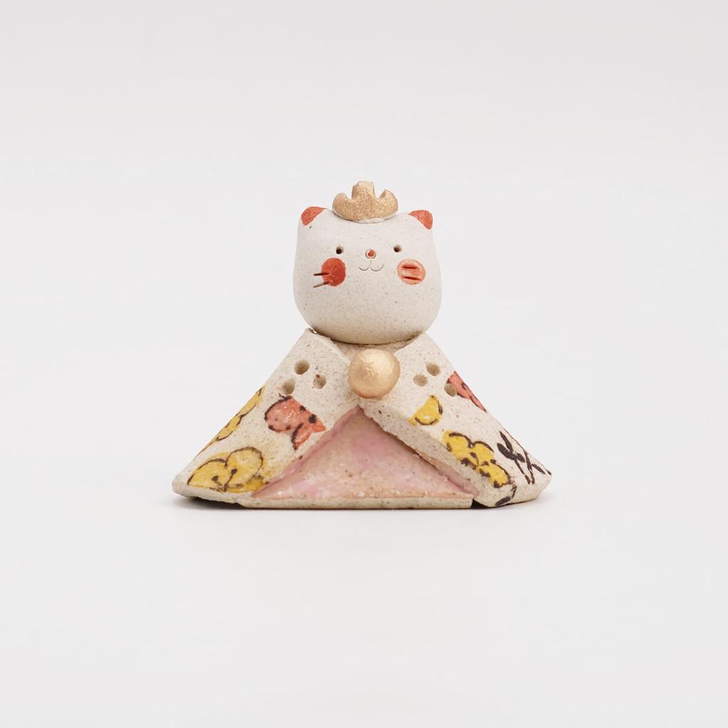 Fukubeya Seto Ware Hina Dolls, Peach Blossom Design, Cat Hina Dolls, with Stand and Screen, Modern and Cute, Perfect for Gifts (Cat)